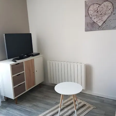 Studio Etoile Tout Confort, Rdc, 2min Centre Ville Et Thermes Apartman
