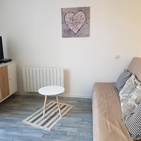 Apartman Studio Etoile Tout Confort, Rdc, 2min Centre Ville Et Thermes *